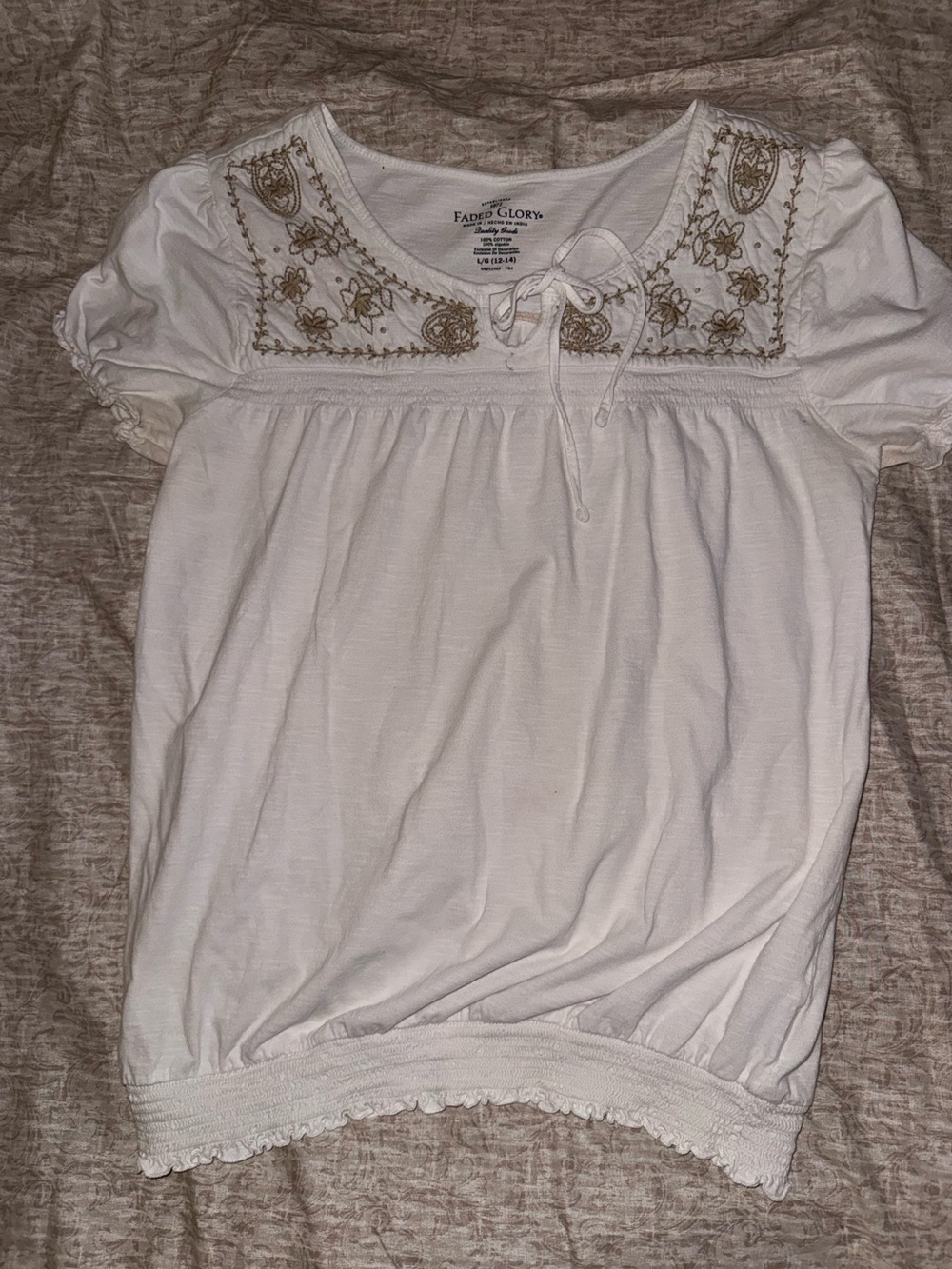 Faded Glory White Short Puff Sleeve Top with Tan Floral Embroidery